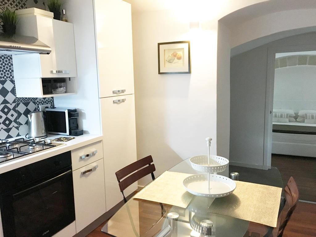 Prince Apartment - City Center Bari Esterno foto